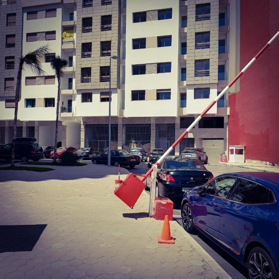 Super Apartement Totalement Neuf A Cote De Marjane Avec La Climatisation Et Wifi Ταγγέρη Εξωτερικό φωτογραφία